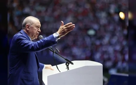 Cumhurbaşkanı Recep Tayyip Erdoğan: “Ülkemizin yarınlarına yön tayin edecek gençlerimizin en iyi şekilde yetişmesi için tüm gücümüzle çalışıyoruz”