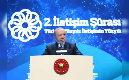 Cumhurbaşkanlığı İletişim Başkanlığı'nın 2. İletişim Şûrası'nda Dokuz Eylül Üniversitesi İletişim Alanındaki Güncel Gelişmeleri Değerlendirdi