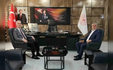 İnegöl Belediye Başkanı Alper Taban: “Eski belediye binasını gençlerimiz için yaşayan bir Gençlik Merkezine dönüştürüyoruz”