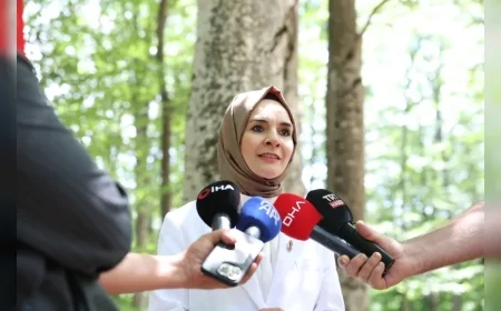 Aile ve Sosyal Hizmetler Bakanı Mahinur Özdemir Göktaş: “Şehitlerimizin anne babaları ve er gazilerimizin talepleri doğrultusunda düzenlemeyi hayata geçirmeyi hedefliyoruz”