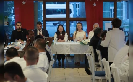 Konak Belediye Başkanı Nilüfer Çınarlı Mutlu: “Porajmos yıllar geçse de unutulmayacak, eşit bir yaşam için mücadeleyi sürdüreceğiz”