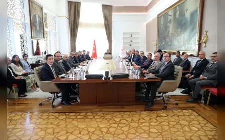 SAĞLIK BAKANI PROF. DR. KEMAL MEMİŞOĞLU: “GÜÇLÜ SAĞLIK ALTYAPIMIZI YENİ YATIRIMLARLA DAHA DA İLERİ TAŞIYACAĞIZ”