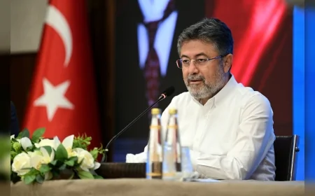 TARIM VE ORMAN BAKANI İBRAHİM YUMAKLI: “2026 YILI İÇİNDE DOĞAYA 1 MİLYON 650 BİN ADET SAMURAY ARISI SALINDI”