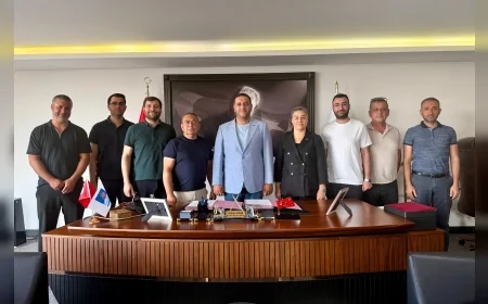 Narlıdere Belediye Başkanı Erman Uzun: “Çalışanlarımızı Enflasyona Ezdirmediğimiz Yeni Sözleşmemiz Hayırlı Olsun”