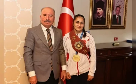 Çorum Valisi Ali Çalgan: “Özdenur Özmez, U17 Dünya Şampiyonluğu ile ilimizin ve ülkemizin gururu oldu”