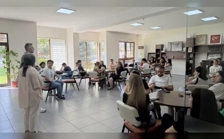 ÇORUM BELEDİYESİ ENGELLİ EĞİTİM MERKEZİ ERASMUS ÖĞRENCİLERİNİ AĞIRLADI, ULUSLARARASI PROJE KAPSAMINDA HİZMETLER TANITILDI