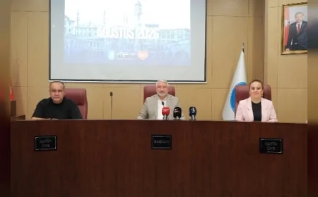 ÇORUM BELEDİYE BAŞKANI DR. HALİL İBRAHİM AŞGIN: “3. SENTETİK SAHAYI DA YAPACAĞIZ, SÖZÜMÜZÜN ARKASINDAYIZ”