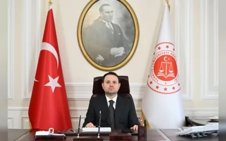 Adalet Bakanı Akın Gürlek: “Şehit ailelerinin ve gazilerin yüzünü eğdirecek bir adım atmıyoruz”
