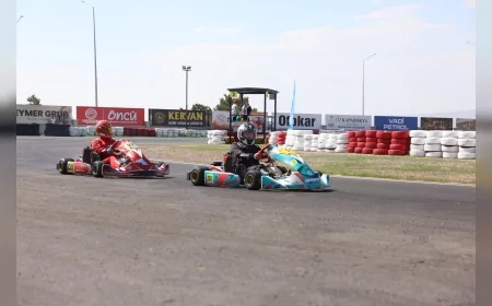 Nevşehir’de Kapadokya Motor Sporları Kompleksi açıldı, karting yarışlarında ilk sürüşü Başkan Rasim Arı yaptı