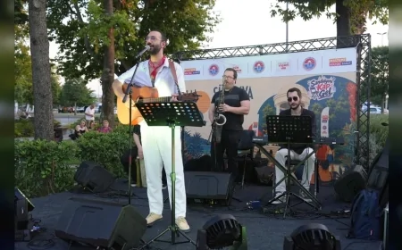 Maltepe Belediyesi Süreyya Plajı Yaz Dinletileri İle Müzikseverleri Sahilde Buluşturdu