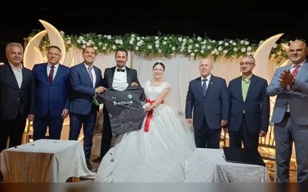 Tuzluca Belediye Başkanı Ahmet Sait Sadrettin Türkan, yeğeni Erkan Türkan ile Melis Gelegen’in nikahını kıydı