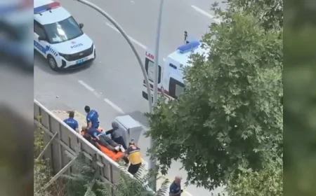 Çorum’da akrabalar arasındaki kavgada 4 kişinin yaralandığı anlar kameraya yansıdı