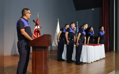 Karabağlar Belediye Başkanı Helil Kınay: “Belediyenin ve devletin güven veren yüzü olacaksınız”