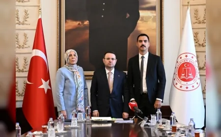 Adalet Bakanı Akın Gürlek: “Bu cinayeti çözmek bizim boynumuzun borcu”