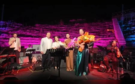 Bursa Uluslararası Festivali’nde Elif Sanchez ve Dilek Türkan’dan İznik Roma Tiyatrosu’nda müzik dolu gece