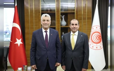 Ticaret Bakanı Ömer Bolat: “Irak ile ticaret hacmini 30 milyar dolara çıkarma hedefi doğrultusunda adımları görüştük”