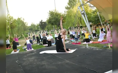 Yunusemre Belediyespor'dan kadınlara açık havada yoga buluşması: Sportif etkinlikler farklı branşlarla sürecek!
