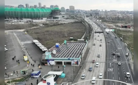 Bursa Büyükşehir Belediyesi, Bursaspor’un maç günlerinde ulaşım yoğunluğuna karşı ek sefer ve personel desteği planladı