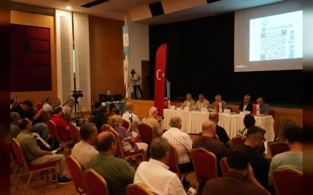 Edremit Belediye Başkanı Mehmet Ertaş: “Ağustos ve Eylülde Kültür ve Festival Rüzgârı Estirecek Programımızı Paylaşıyoruz”