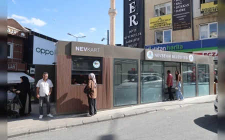Nevşehir Belediyesi Akıllı Durak’ta NevKart Dolum Noktasını Hizmete Açtı, Vatandaşlara Kolaylık Sağlandı