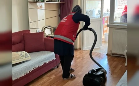 Sincan Belediyesi Yaşlı Ve Özel Gereksinimli Vatandaşlara Evde Ücretsiz Temizlik Desteği Sağlıyor