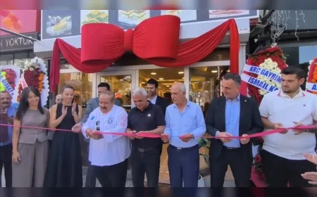 Guinness Dünya Rekortmeni Şef Mahmut Dolmacı Mamak’ta yeni şubesini gastronomi buluşmasıyla açtı