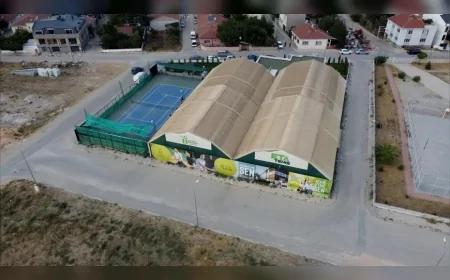Tepebaşı Belediyesi Destekli 4. Geleneksel Kurtuluş Kupası Tenis Turnuvası Eskişehir’de Başladı