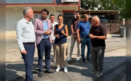 İnegöl Belediye Başkanı Alper Taban, Huzur ve Cerrah Mahallelerindeki altyapı çalışmalarını sahada inceledi