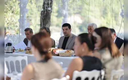 Muğla Büyükşehir Belediyesi Ula’da Muhtarlar ve Meslek Odalarıyla Talepleri Yerinde Değerlendirdi