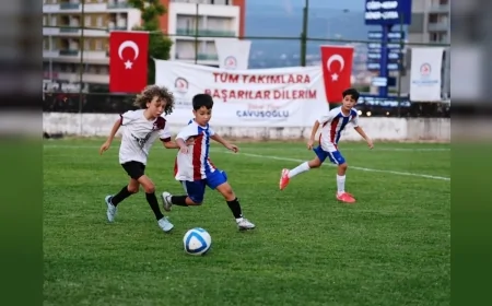 Denizli Büyükşehir Belediyesi Zafer Bayramı’nı üç branşta yüzlerce sporcunun katılacağı turnuvalarla kutlayacak