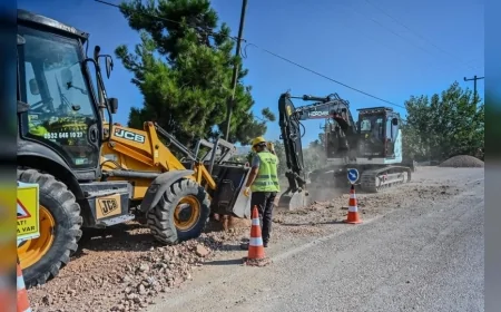 Bursa Büyükşehir Belediyesi Osmangazi’nin gelişen yerleşim bölgesine 1.200 metrelik kanalizasyon hattı yapıyor