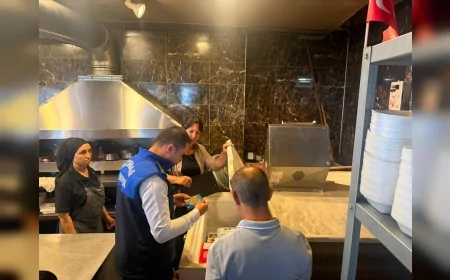 Altındağ Belediyesi Zabıtası’ndan lokanta, kafe ve şarküteri işletmelerine kapsamlı gıda denetimi