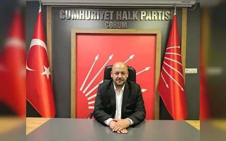 CHP ÇORUM İL BAŞKANI TUNCAY YILMAZ: “TÜM ÇORUM HALKININ KALBİ VE DUALARI BU AKŞAM FUTBOLCULARIMIZLA BİRLİKTE ATACAK”