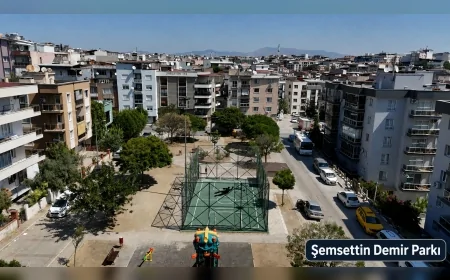 Karabağlar Belediyesi 5 mahallede 5 yeni mini futbol sahasını çocukların kullanımına sundu