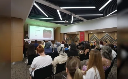 Denizli Büyükşehir Belediyesi kadın girişimcilerin el emeğini dünya pazarına taşımak için e-ticaret eğitimi verdi
