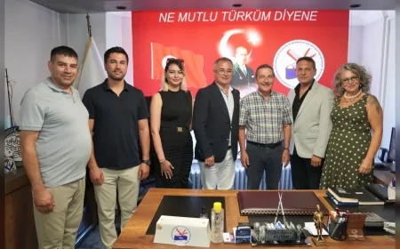 Tepebaşı Belediye Başkanı Dt. Ahmet Ataç: “Esnafımızın sorunlarını yakından takip ediyoruz”