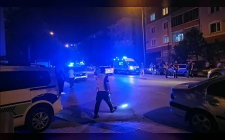 Çorum’da yolun karşısına geçmeye çalışan yayaya otomobil çarptı, 1 kişi yaralandı