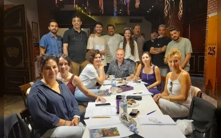 Eskişehir Şehir Tiyatroları yeni sezona “Karanlıktan Bahsetmek Yok” oyunuyla hazırlanıyor