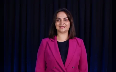 DEVA Partisi Genel Başkan Yardımcısı Zeynep Sudan: “Yapay zekâ çağında güveni koruyamazsak toplumun bilgiye duyduğu güveni de kaybederiz”