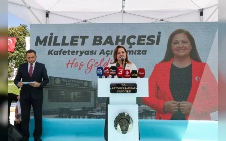 Afyonkarahisar Belediye Başkanı Burcu Köksal: “Millet Bahçesi’nde yeni bir sosyal yaşam alanı oluşturduk”