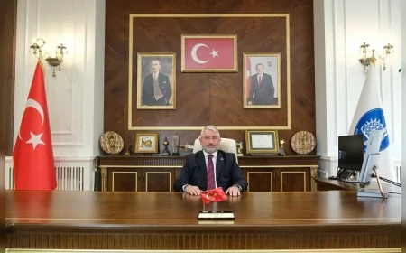 Çorum Belediye Başkanı Dr. Halil İbrahim Aşgın: “Mevlid Kandili gönüllerimizi muhabbet, merhamet ve kardeşlikle yeniden imar etme vesilesidir”