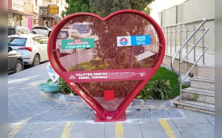Maltepe Belediyesi “Bir Kapak Bir Umut” kampanyasıyla plastik kapakları tekerlekli sandalyeye dönüştürüyor
