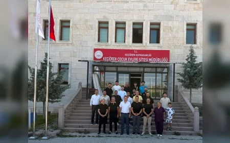 Ankara Berberler Odası, Keçiören Çocuk Evleri Sitesi’ndeki çocukların yüzünü saç bakımı etkinliğiyle güldürdü