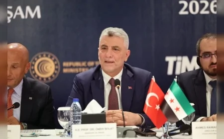 Ticaret Bakanı Ömer Bolat: “Türkiye-Suriye ticaretinde 10 milyar dolarlık ortak hedef için çalışıyoruz”