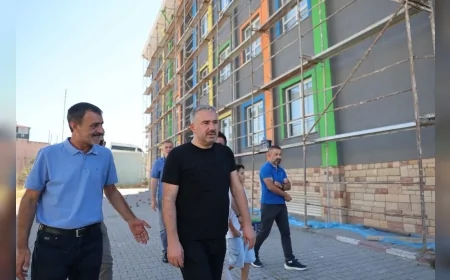 Pursaklar Belediye Başkanı Ertuğrul Çetin: “Öğrencilerimizin ve öğretmenlerimizin yanında olmak geleceğimize yapılan önemli bir yatırımdır”