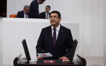 DEVA Partisi Ankara Milletvekili İdris Şahin: “Çiftçi toprağa bir kez giriyor, siz 45 günde iki kez kural değiştiriyorsunuz”