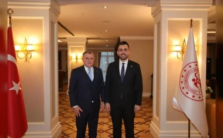 AK Parti Balıkesir Milletvekili Ali Taylan Öztaylan: “Bandırma 17 Eylül Stadyumu gece müsabakalarına uygun hale gelecek”
