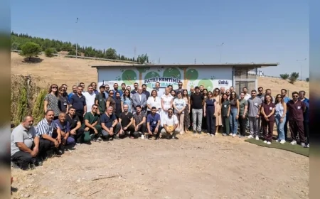 İzmir Büyükşehir Belediyesi engelli kediler için Işıkkent’te ev konforunda yaşam alanı açtı