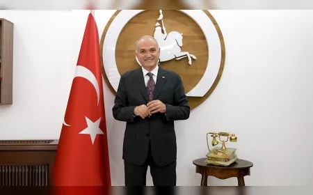 Düzce Belediyesi’nden 30 Ağustos’a özel sosyal deney: Çalan telefon 104 yıllık zaferi hatırlattı