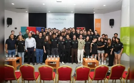 Bursa’da 13 ülkeden gençler teknoloji, kariyer ve girişimcilik buluşmasında bir araya geldi